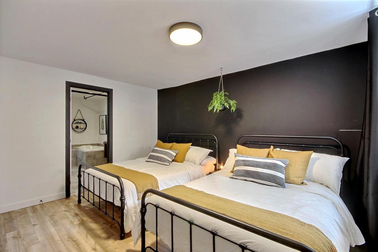 Le Gentleman // Downtown Spacious Condo ケベックシティ エクステリア 写真